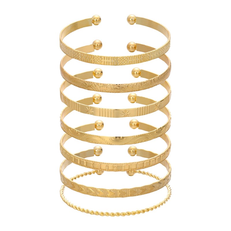 Vintage multi-layered diamond pattern bracelet